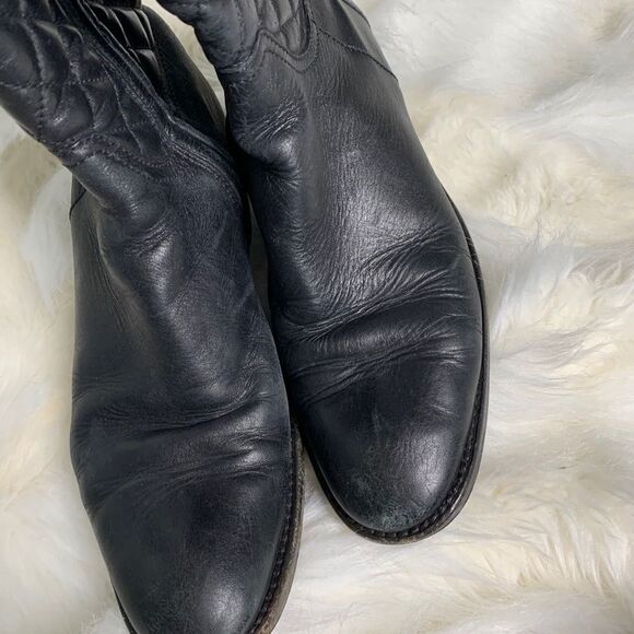 Burberry black quilted boots - Picture 7 of 11